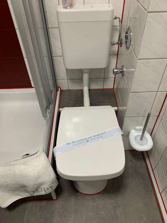 Best-Preis -Gold Suite- Mit Netflix, Self-Check-In, Ebike Ladestation, Fahrradraum, Wlan, Netflix Und Massagesessel - Direkt Am Elberadweg Im Herzen Von Wittenberge Luaran gambar