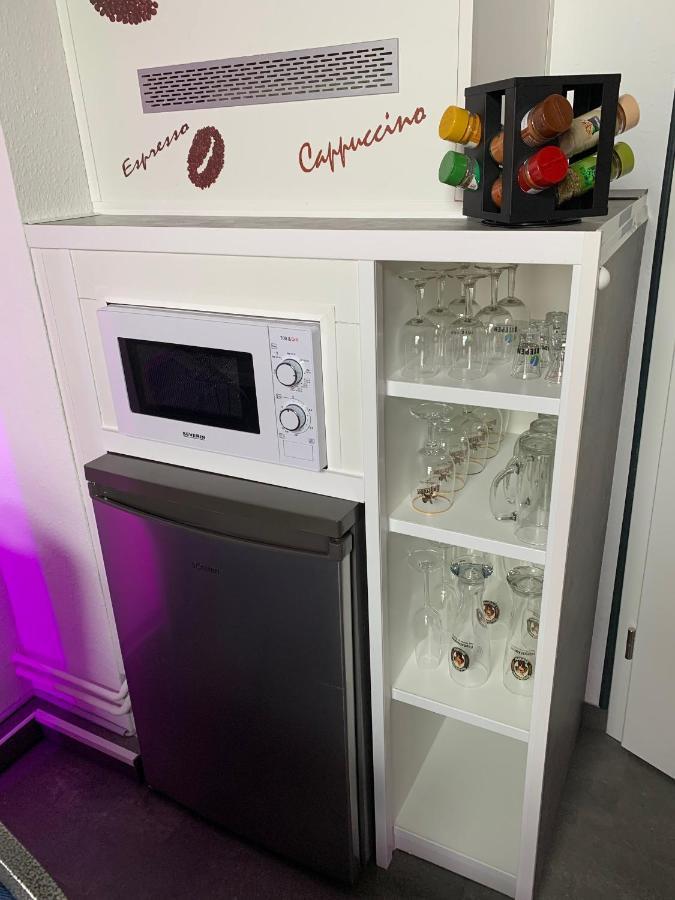 Best-Preis -Gold Suite- Mit Netflix, Self-Check-In, Ebike Ladestation, Fahrradraum, Wlan, Netflix Und Massagesessel - Direkt Am Elberadweg Im Herzen Von Wittenberge Luaran gambar